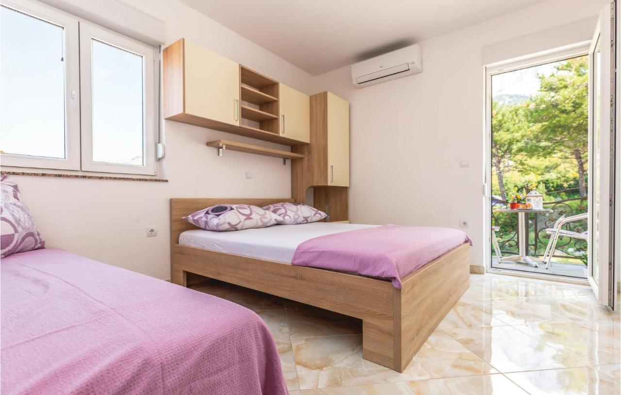 Beautiful Apartment In Krvavica With Kitchen エクステリア 写真