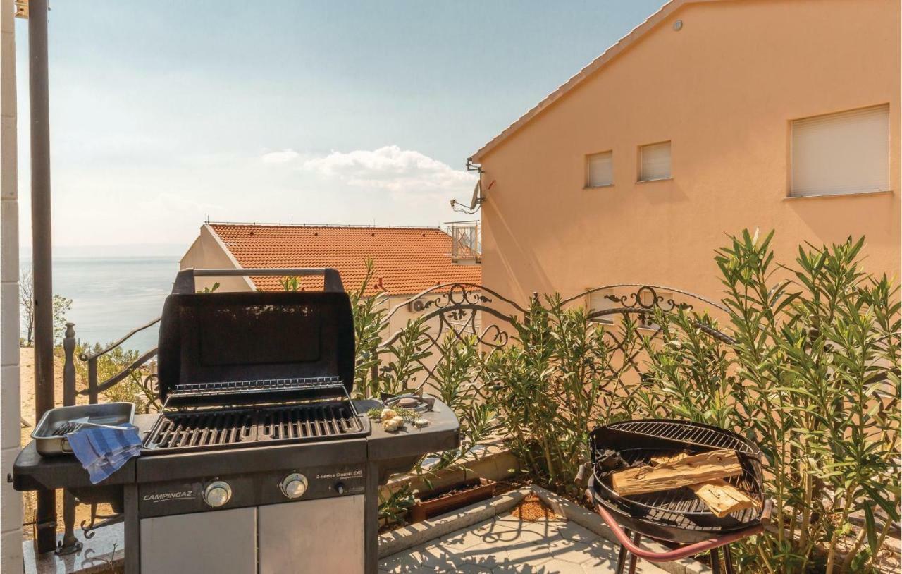 Beautiful Apartment In Krvavica With Kitchen エクステリア 写真