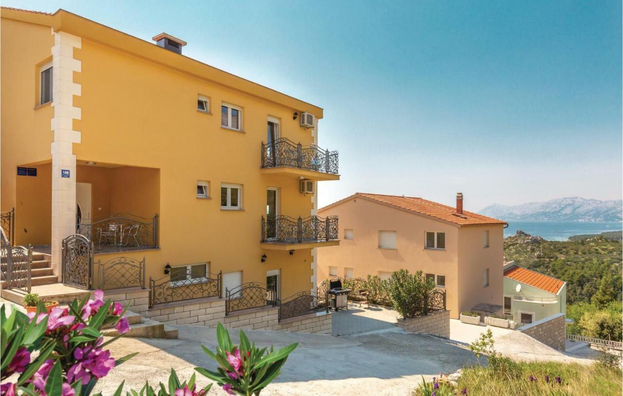 Beautiful Apartment In Krvavica With Kitchen エクステリア 写真